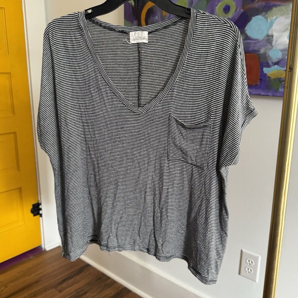 PST Los Angeles Womens Scoop Neck T Shirt Size M Black  And White Skinny Stripes